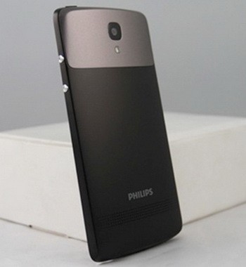 Philips first quad core mobile phone, Xenium W8510, rear view