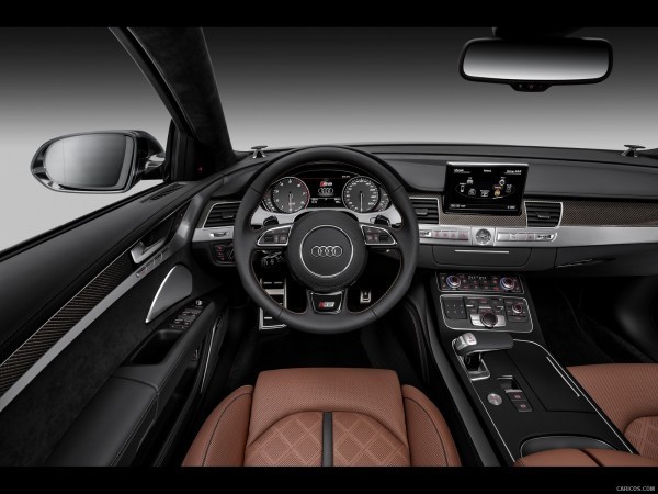 Audi S8 салон