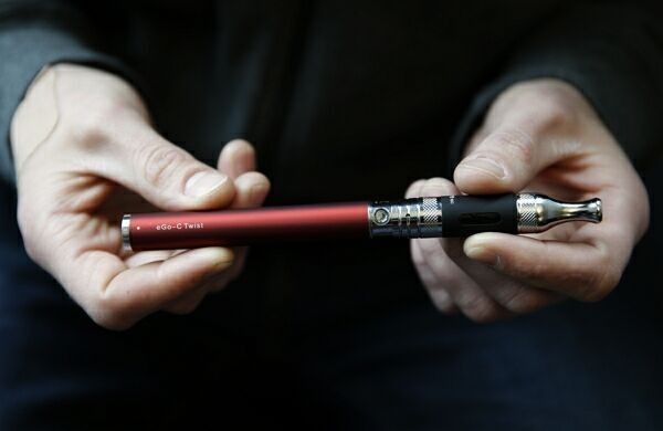 Электронные сигареты vs обычных: курить с пользой?