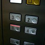 Безопасность в лифте: несколько правил, которые надо знать