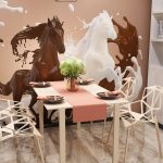 Актуальный дизайн стен кухни фотообоями