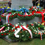 Венок на похороны мы приносим, как знак нашей памяти об усопшем Венок на похороны мы приносим, как знак нашей памяти об усопшем