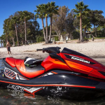 Покупаем гидроцикл: куда лучше обращаться?