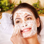 Маска для кожи лица из природных компонентов