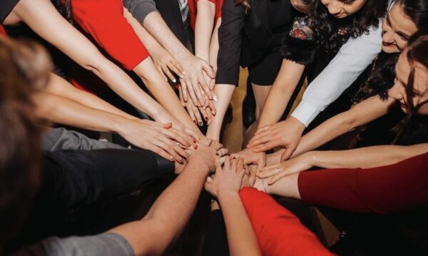 Как провести незабываемый праздник для коллектива