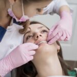 Особенности практик профильных врачей-ортодонтов и гнатологов: кому может понадобиться лечение и челюстно-лицевая хирургия