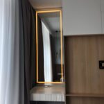 Сравнение типов зеркал для визуальных проектов обычные, с подсветкой и с фацетом