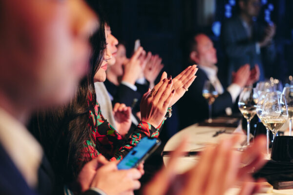 Как выбрать фотографа для репортажной и event-съёмки